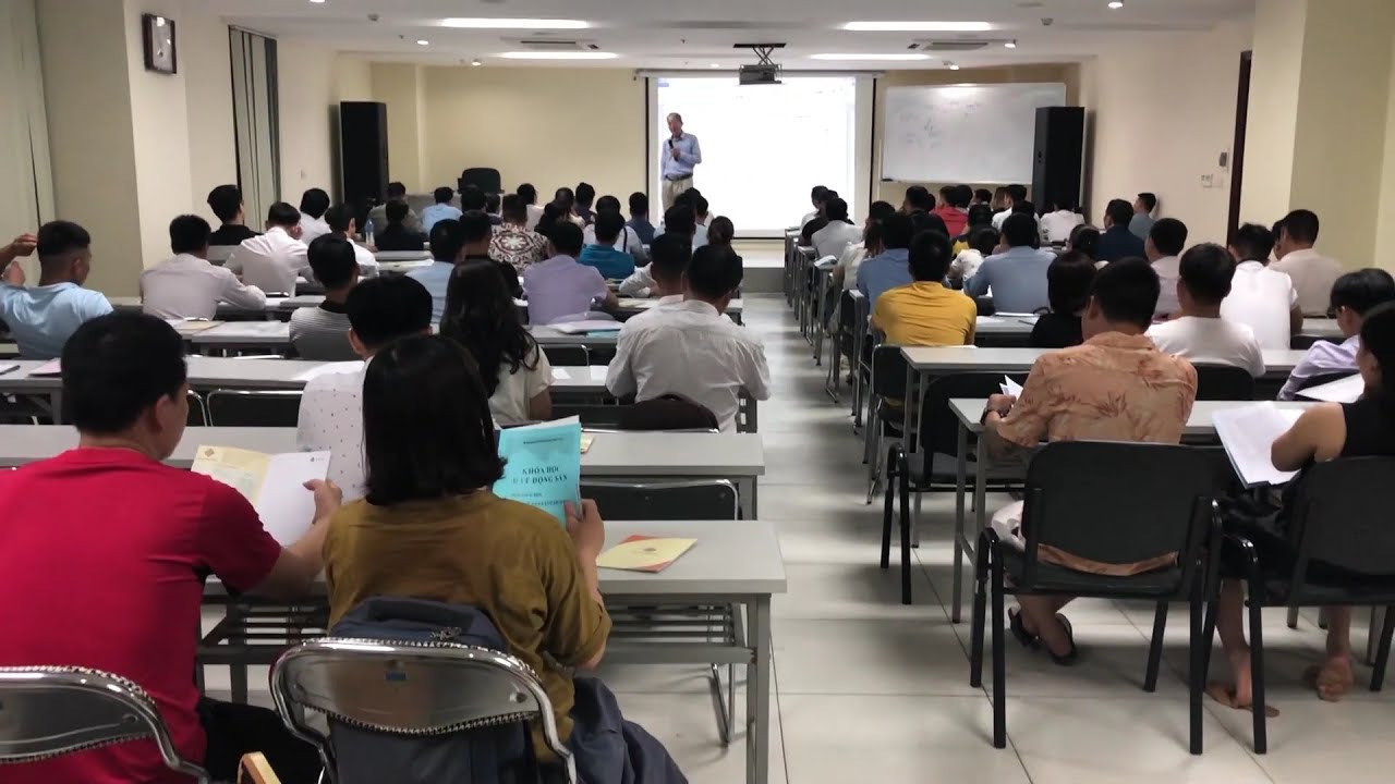 Làm chứng chỉ môi giới bất động sản ở đâu tại TP.HCM đúng quy định?